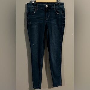 $8❤️Bundled Maurices Jeans